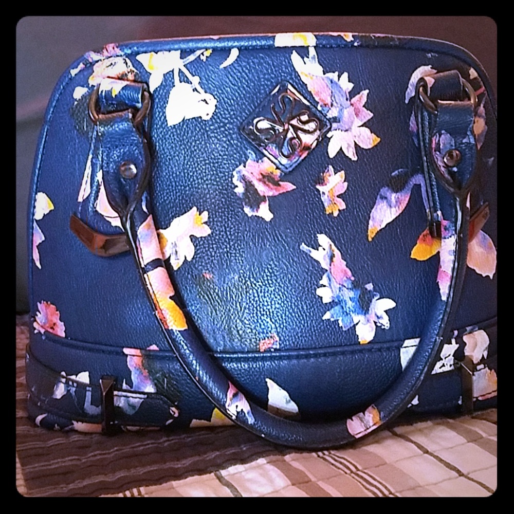 Vera Wang Purse